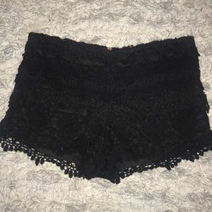 🖤Black Lace Shorts🖤